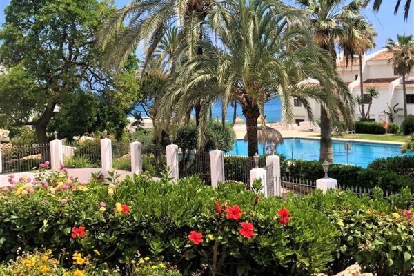 Apartment for Rental in Playa Esmeralda Marbella