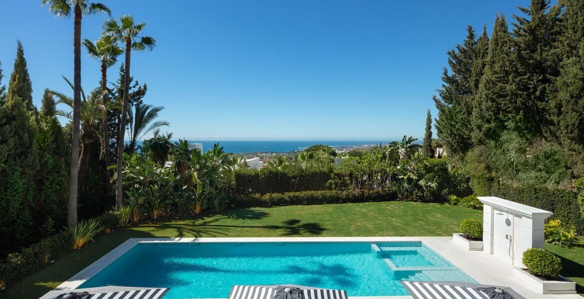 Luxury villa for rent in Marbella Golden Mile