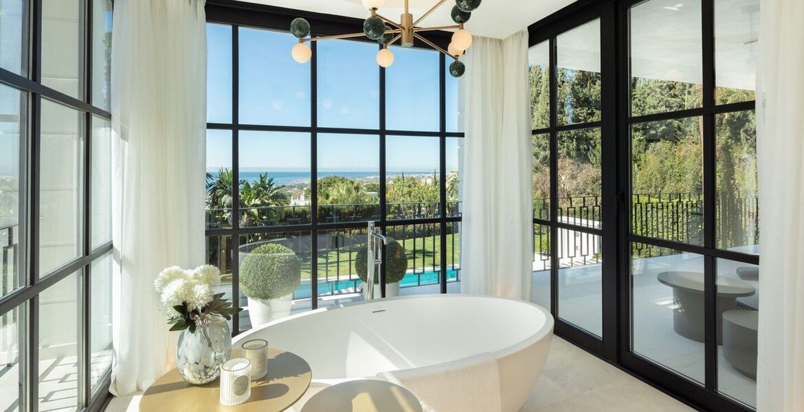 Luxury villa for rent in Marbella Golden Mile