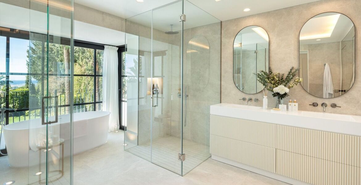 Luxury villa for rent in Marbella Golden Mile