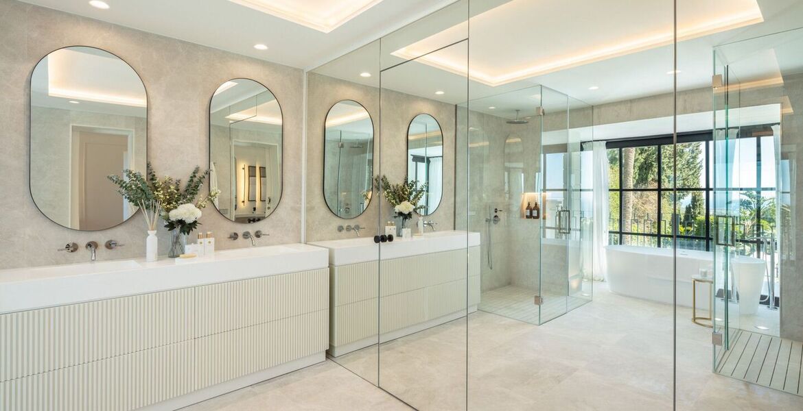 Luxury villa for rent in Marbella Golden Mile