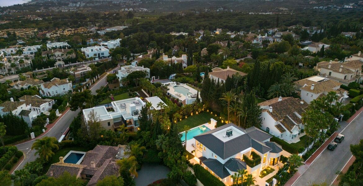 Luxury villa for rent in Marbella Golden Mile