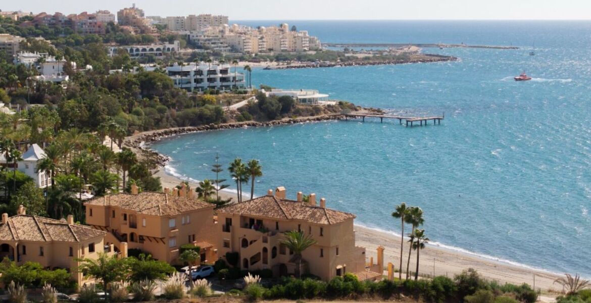 Apartment for rent in Estepona