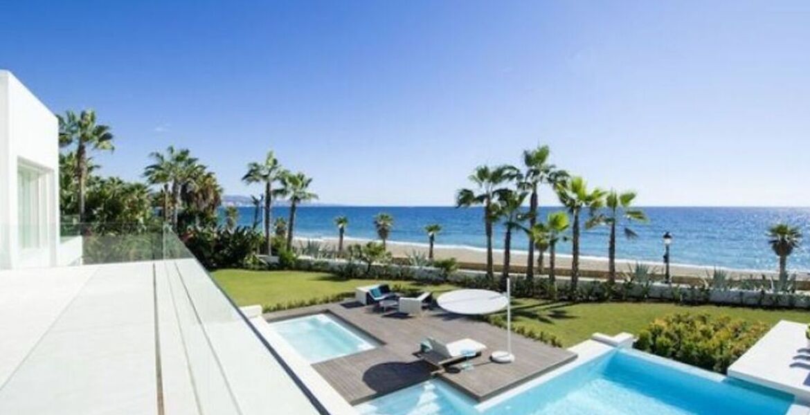 Luxury Villa for rent in Marbella Rio Verde Beach 