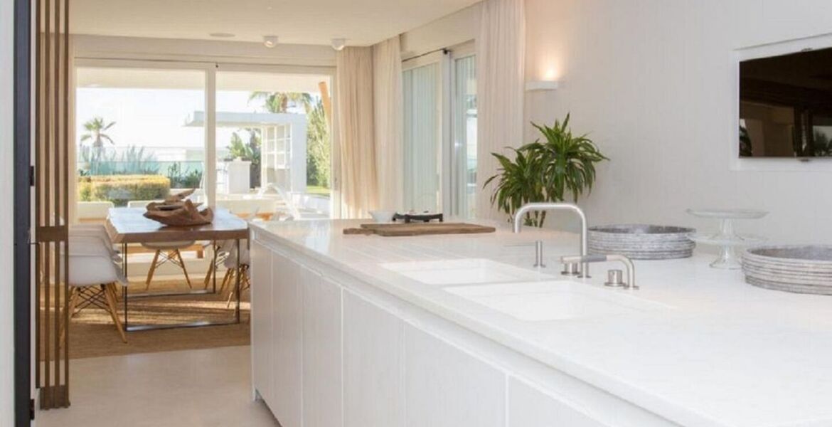 Luxury Villa for rent in Marbella Rio Verde Beach 