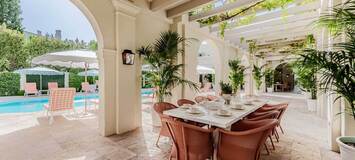 Villa a Golden Mile Puente Romano Marbella 