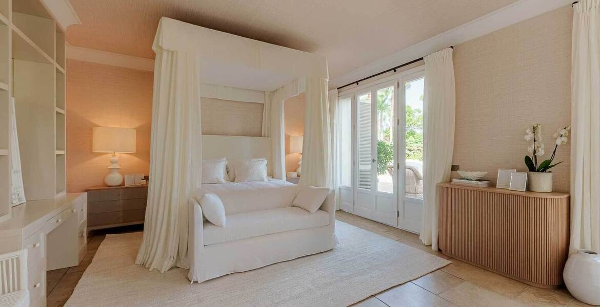 Villa a Golden Mile Puente Romano Marbella 