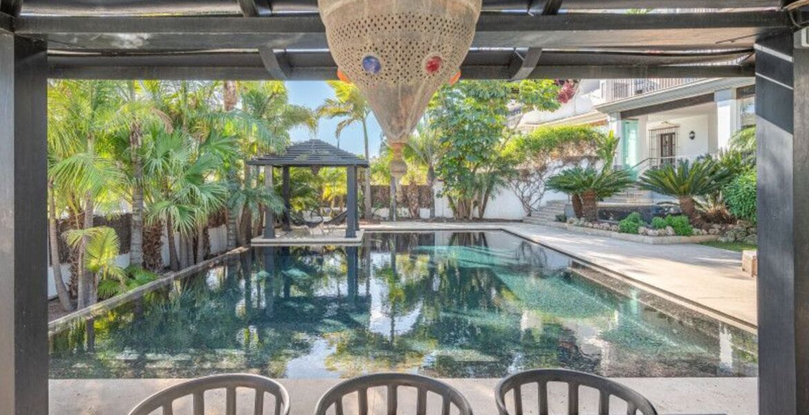 Two-bedroom ground floor apartment for rent in Marbella