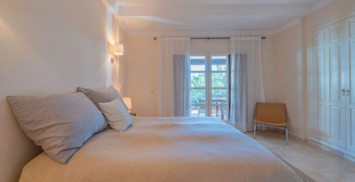 Two-bedroom ground floor apartment for rent in Marbella