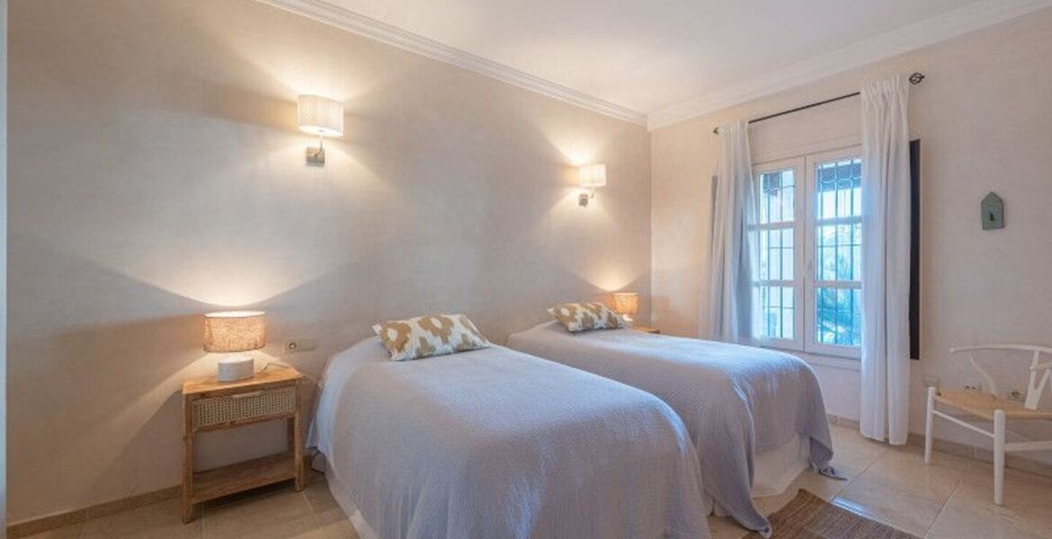 Two-bedroom ground floor apartment for rent in Marbella