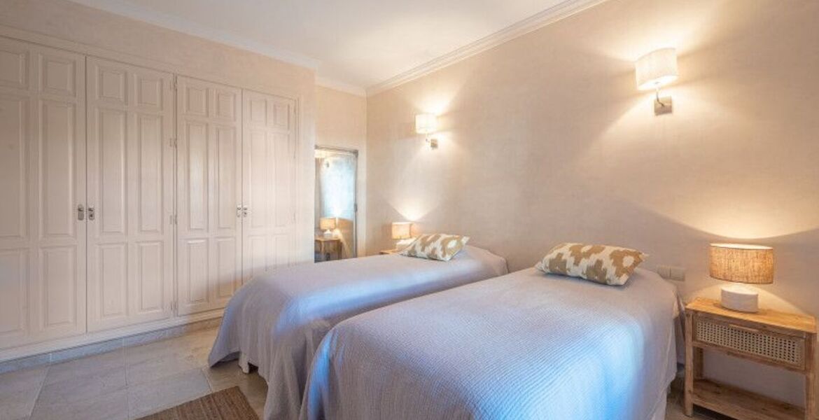 Two-bedroom ground floor apartment for rent in Marbella
