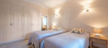 Two-bedroom ground floor apartment for rent in Marbella