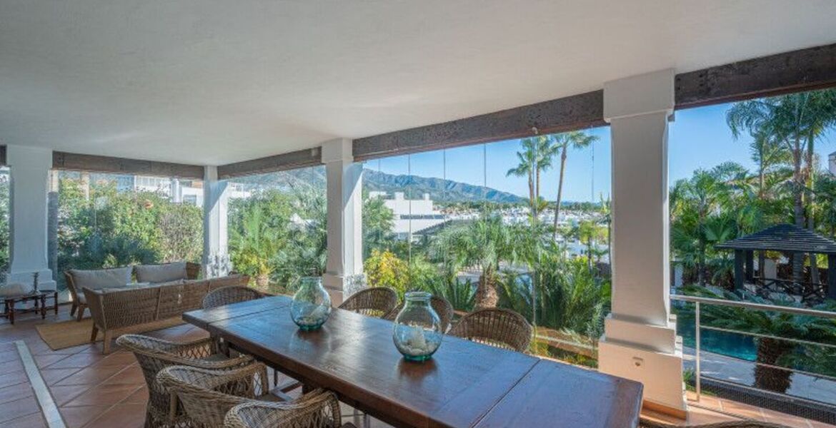 Two-bedroom ground floor apartment for rent in Marbella