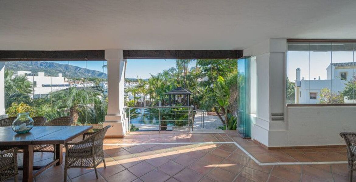 Two-bedroom ground floor apartment for rent in Marbella