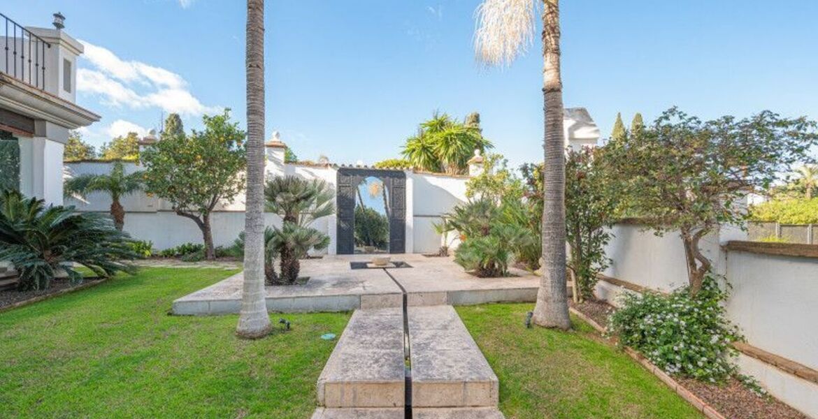 Two-bedroom ground floor apartment for rent in Marbella