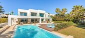Вилла на берегу моря в аренду в Golden Mile Marbella