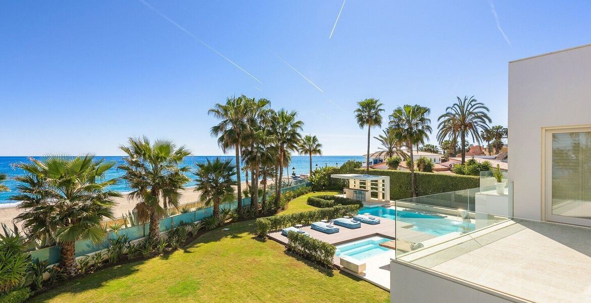 Вилла на берегу моря в аренду в Golden Mile Marbella