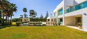 Вилла на берегу моря в аренду в Golden Mile Marbella