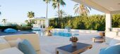 Вилла на берегу моря в аренду в Golden Mile Marbella