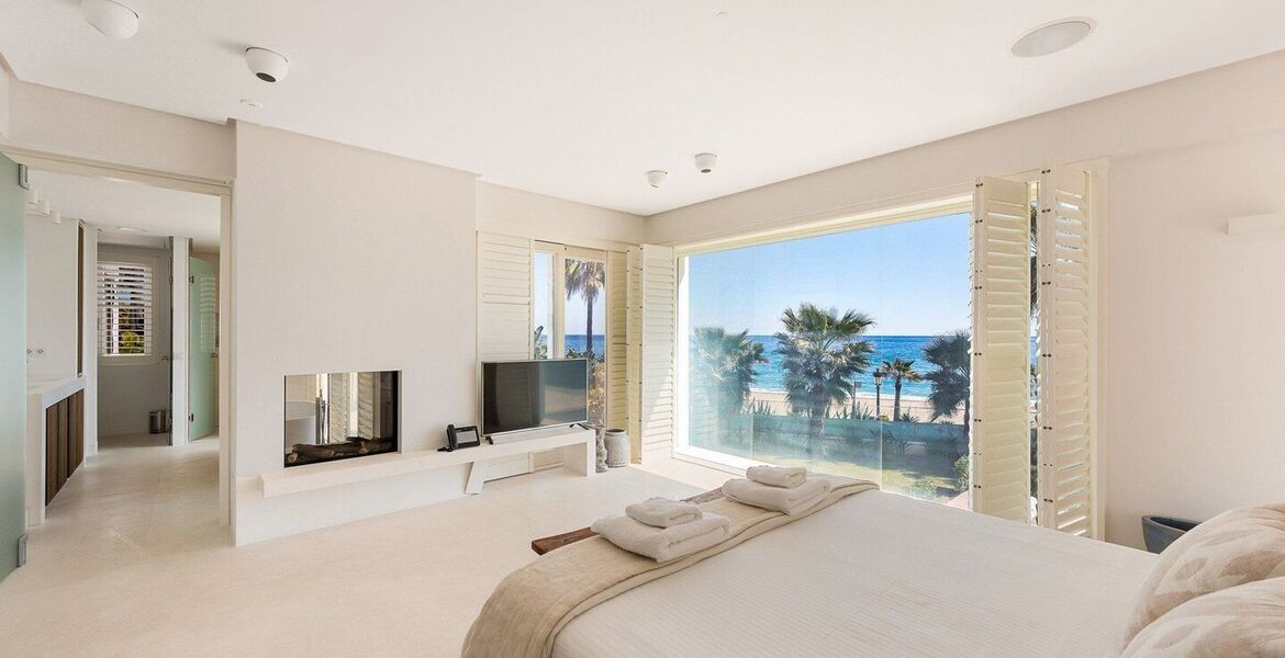 Вилла на берегу моря в аренду в Golden Mile Marbella