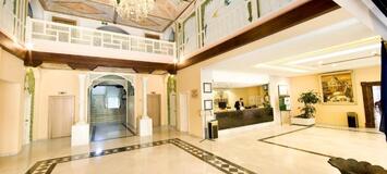 For rent aparmtent in Golden Mile