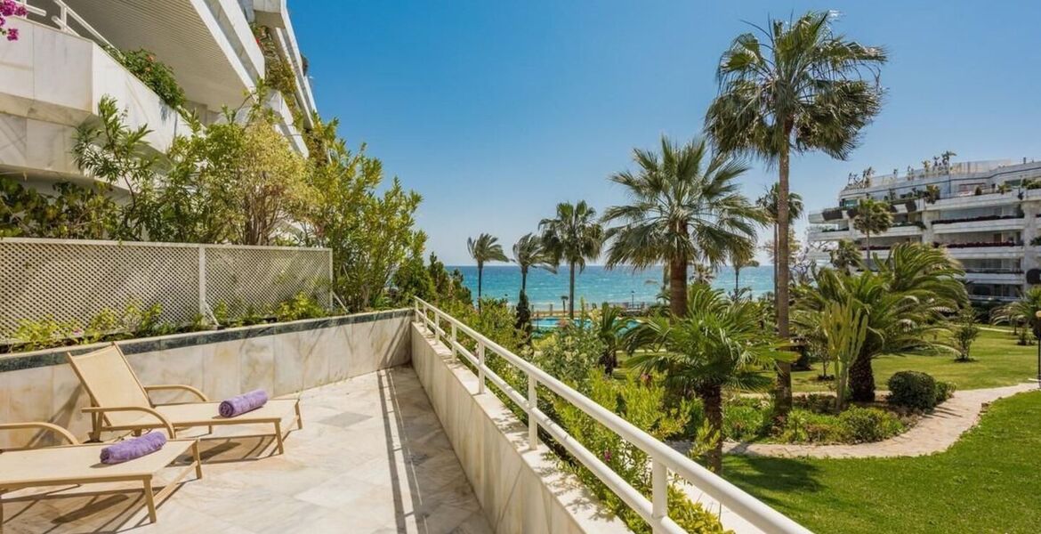 Apartamento en alquiler en Playa Esmeralda, Marbella