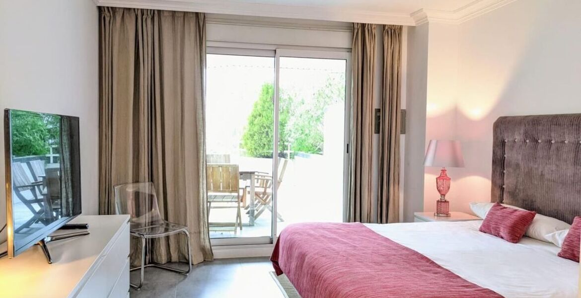 Apartamento en alquiler en Playa Esmeralda, Marbella