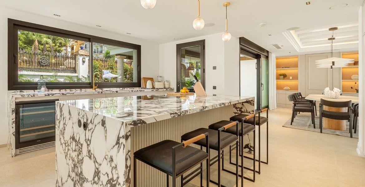Villa for rent in Puerto Banus