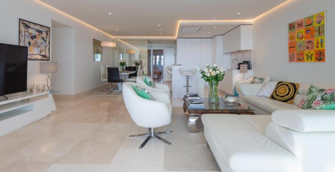Excepcional apartamento en primera línea de playa 