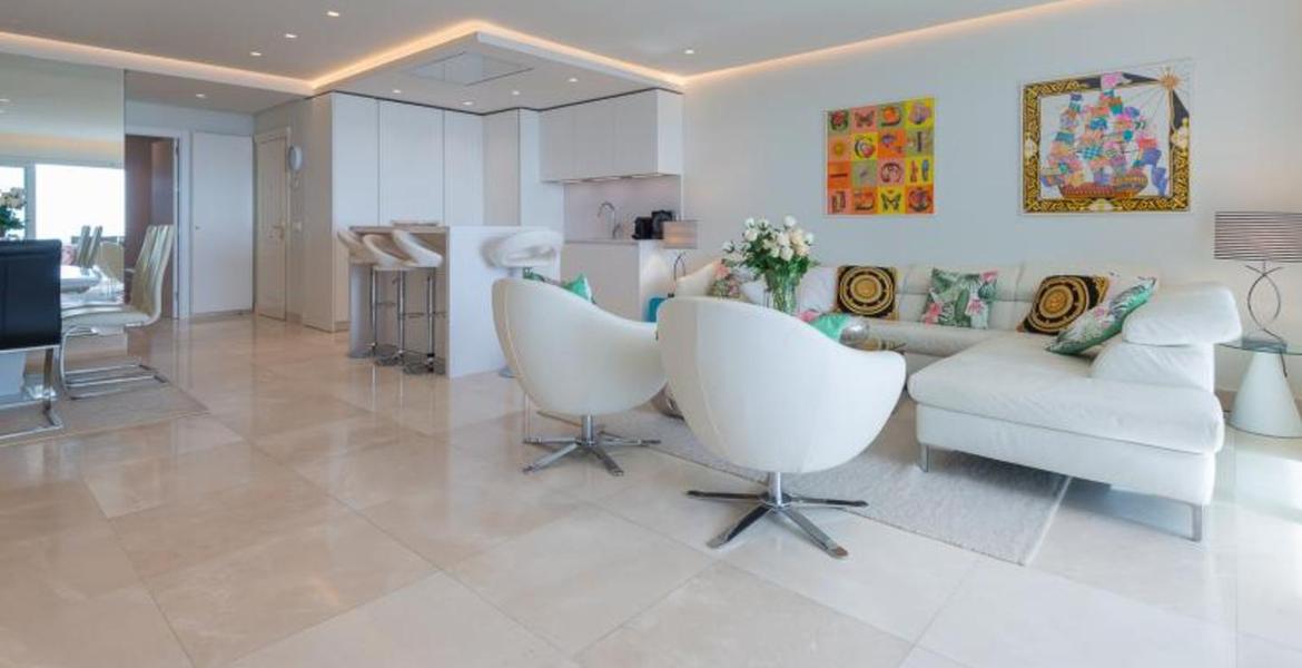 Excepcional apartamento en primera línea de playa 