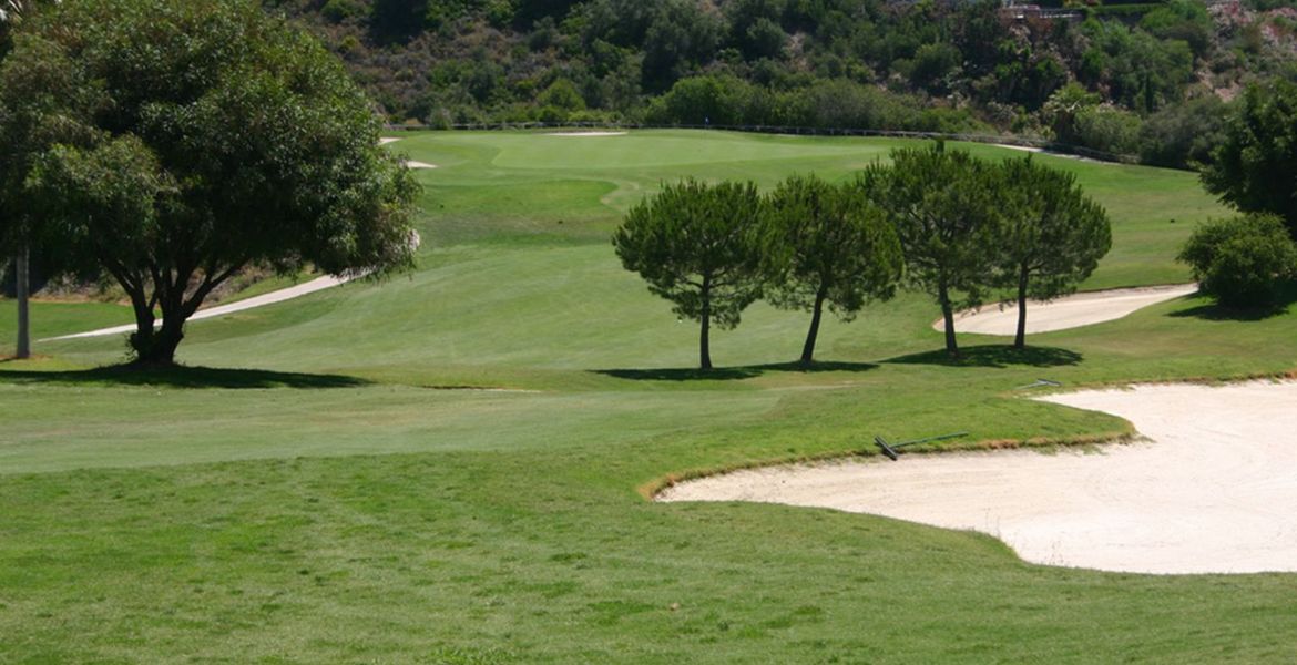 Enjoy an amazing Santa Clara Golf Course