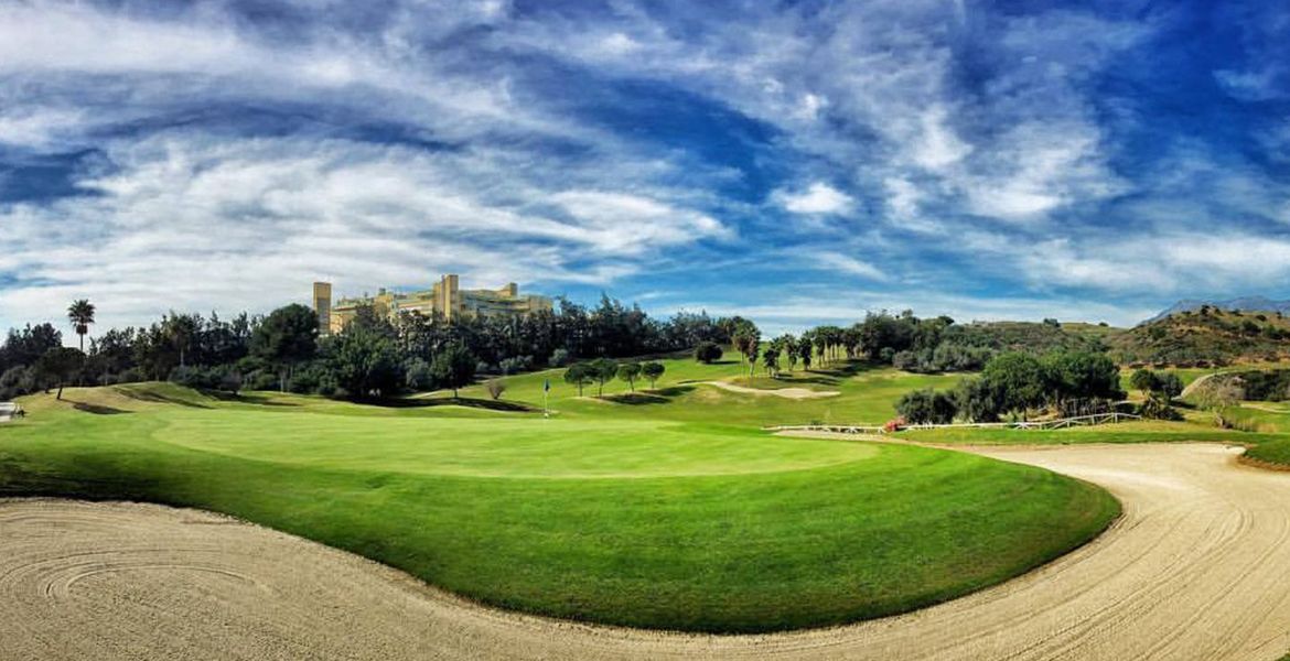 Enjoy an amazing Santa Clara Golf Course