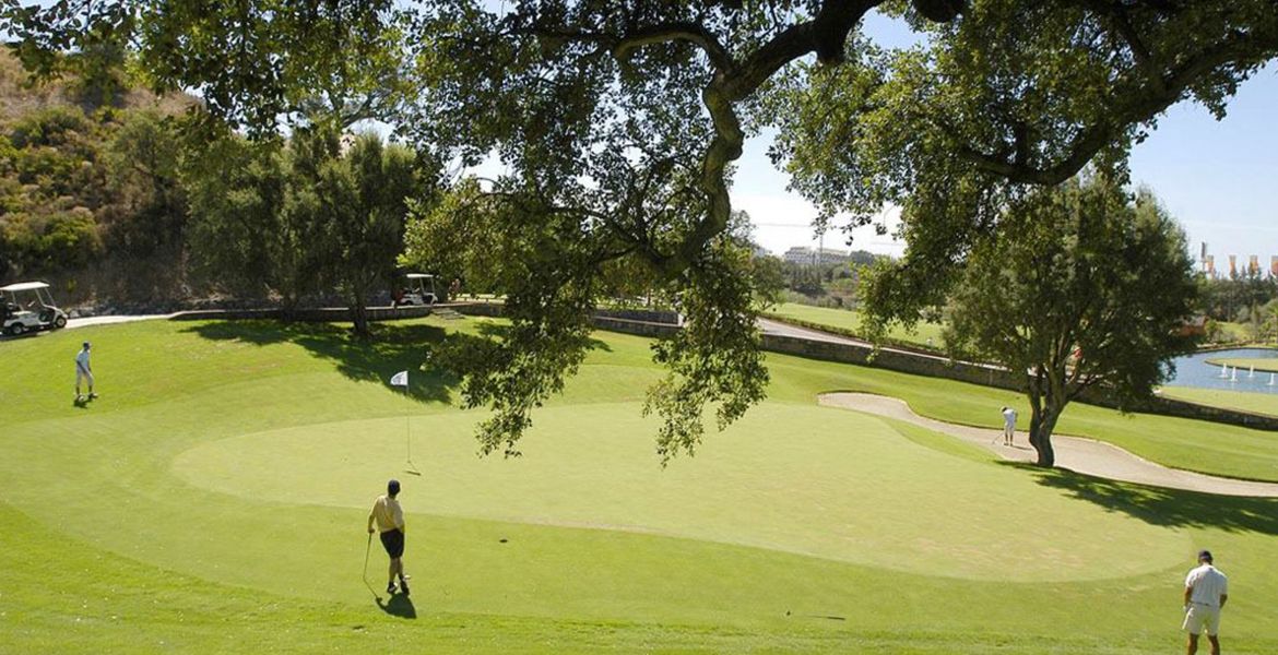 Enjoy an amazing Santa Clara Golf Course