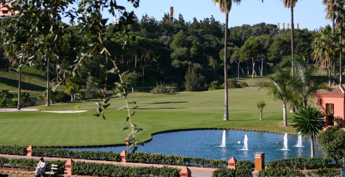 Enjoy an amazing Santa Clara Golf Course