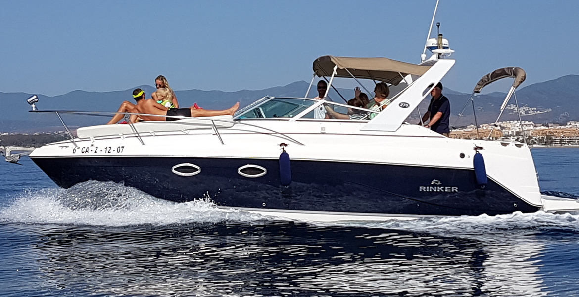 Yacht Rinker 270 Fiesta Vee for rental in Puerto Banús.