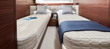 Yacht Princess F70 for rental in Puerto Banús, Marbella.